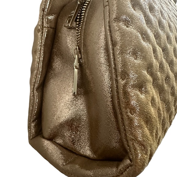 Love Moschino Metallic Gold Shoulder Bag RARE Perfect for a Wedding Party - Picture 4 of 15